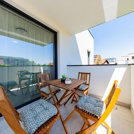 Zagreb 245 - 246 - 247 - 248 - 249 - 5 Units - Three Bedroom - New - Balcony - Parking - Flexible Keybox Entry - Modern