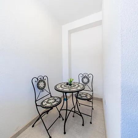 公寓 Zagreb 245 - 246 - 247 - 248 - 249 - 5 Units - Three Bedroom - New - Balcony - Parking - Flexible Keybox Entry - Modern