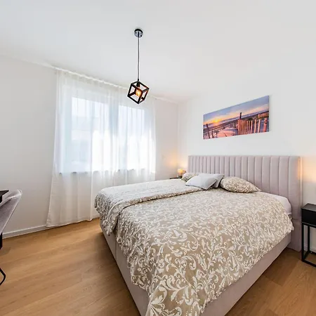 Apartamento Zagreb 245 - 246 - 247 - 248 - 249 - 5 Units - Three Bedroom - New - Balcony - Parking - Flexible Keybox Entry - Modern Kovacic