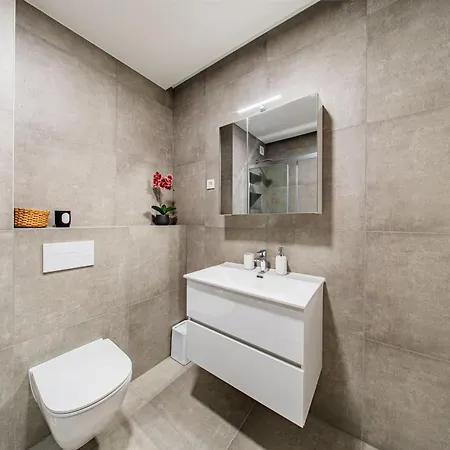 公寓 Zagreb 245 - 246 - 247 - 248 - 249 - 5 Units - Three Bedroom - New - Balcony - Parking - Flexible Keybox Entry - Modern
