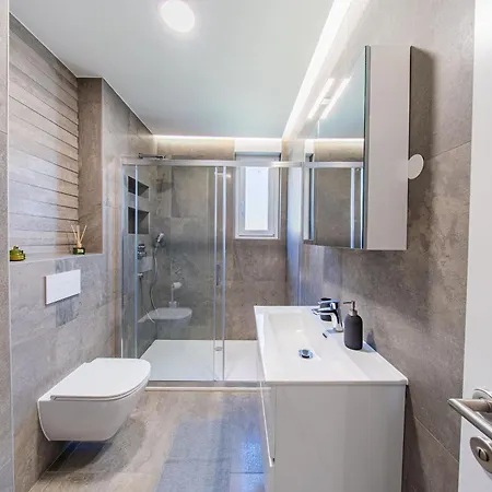 Zagreb 245 - 246 - 247 - 248 - 249 - 5 Units - Three Bedroom - New - Balcony - Parking - Flexible Keybox Entry - Modern 公寓 Kovacic