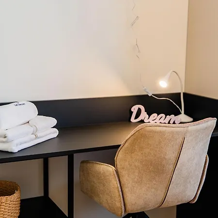 Zagreb 245 - 246 - 247 - 248 - 249 - 5 Units - Three Bedroom - New - Balcony - Parking - Flexible Keybox Entry - Modern