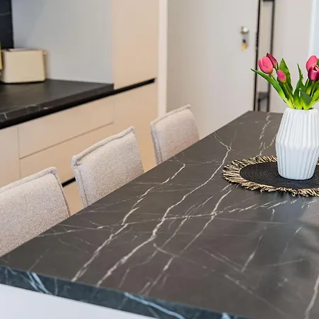 Zagreb 245 - 246 - 247 - 248 - 249 - 5 Units - Three Bedroom - New - Balcony - Parking - Flexible Keybox Entry - Modern *
