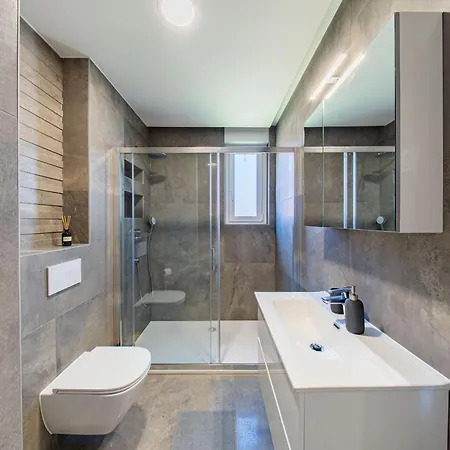 Zagreb 245 - 246 - 247 - 248 - 249 - 5 Units - Three Bedroom - New - Balcony - Parking - Flexible Keybox Entry - Modern Kovacic